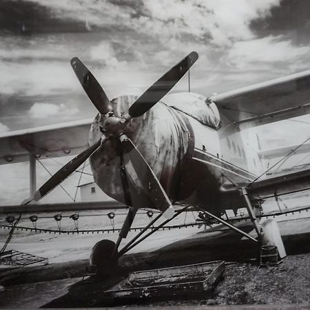 Wismarer-Hangar מראה חיצוני תמונה